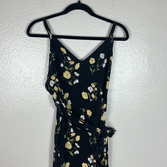 (SOLD) Reformation Dietrich Midi Dress - Picture 9 of 12